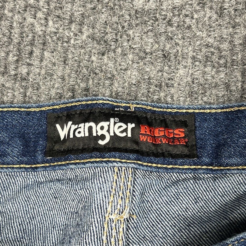 Wrangler Riggs Workwear Pants Mens 42x32 Blue Jeans Denim Carpenter Straight Fit - Picture 9 of 16